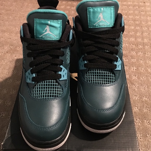Jordan retro 4