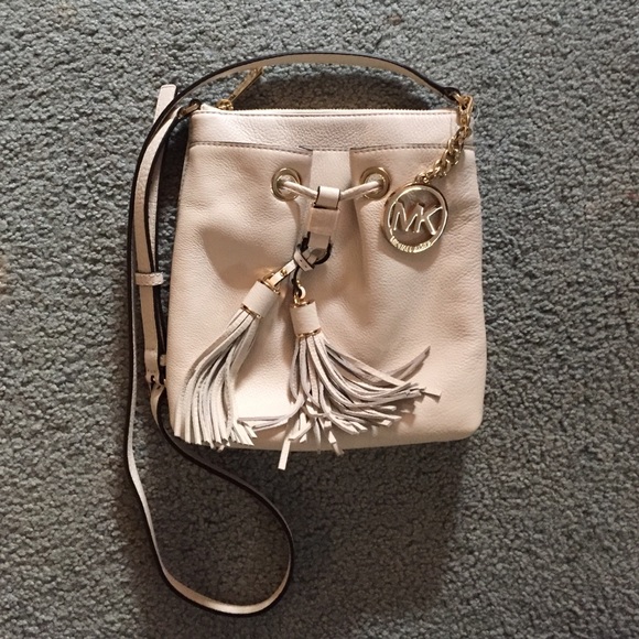 MICHAEL KORS cross body