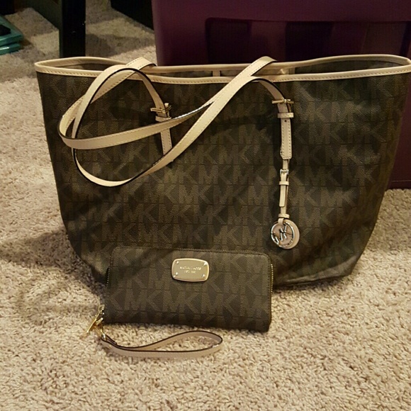 MK Jet Set Collection