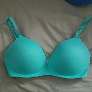 PINK Wear Everywhere Wire Free Push Up Bra