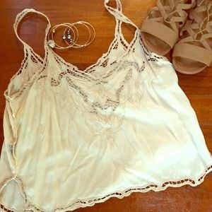 Boho Tiare Hawaii Eyelet Crop Top