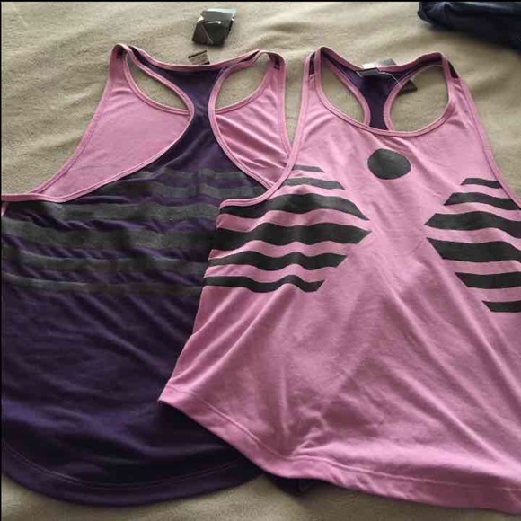 NWT- Nike dri-fit
