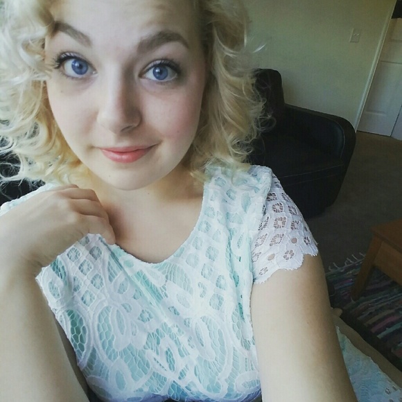 Meet your Posher, Brianna