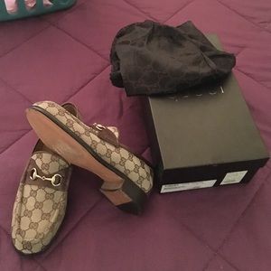 Authentic Gucci loafers with dust cover and box