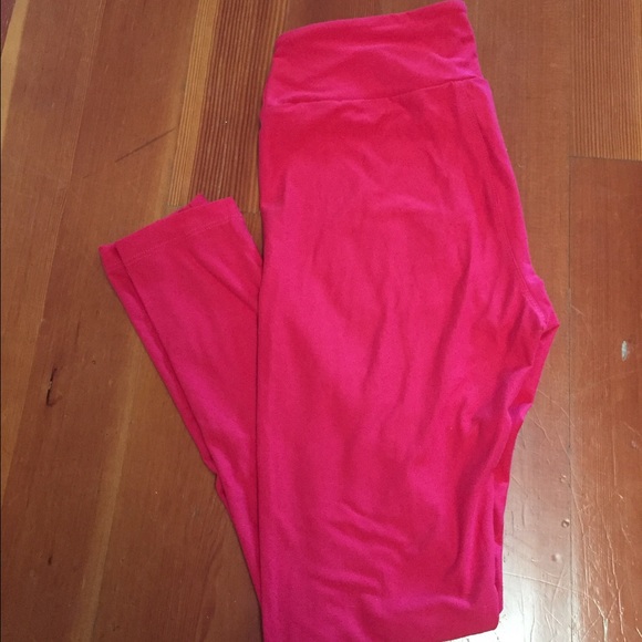 LulaRoe Red solid leggings OS