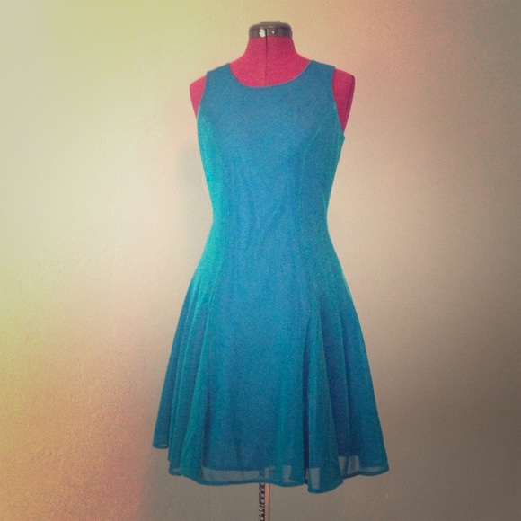 Mermaid metallic sleeveless cocktail dress