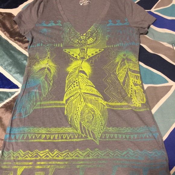 American Eagle T shirt