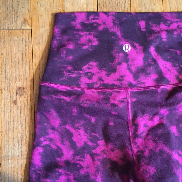 Lululemon Athletica Crops