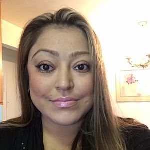 Meet your Posher, Candi