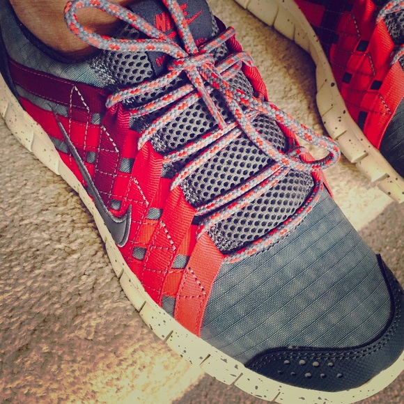 ❌SOLD❌Nike free powerlines running shoes