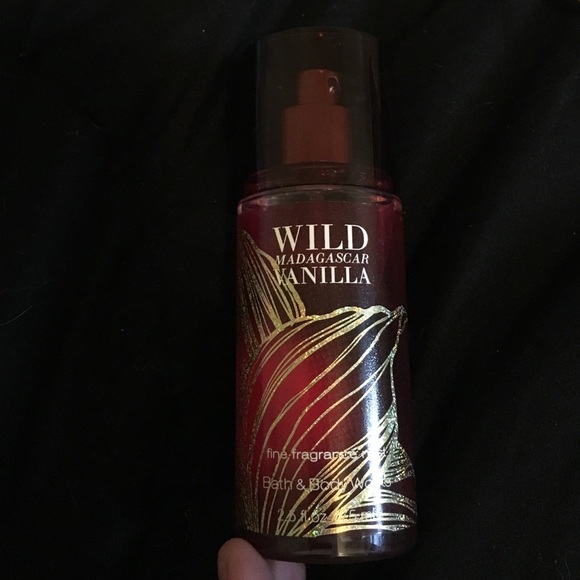 Half size bath and body works perfume!!! Full