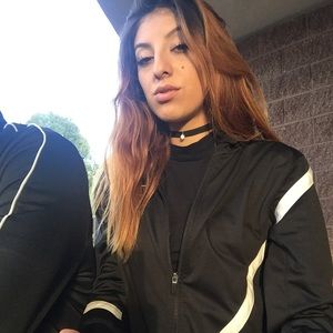 Meet your Posher, Ari