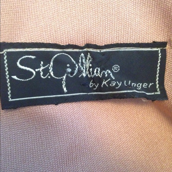 Vintage flowing salmon full length dress with tie - Picture 3 of 3