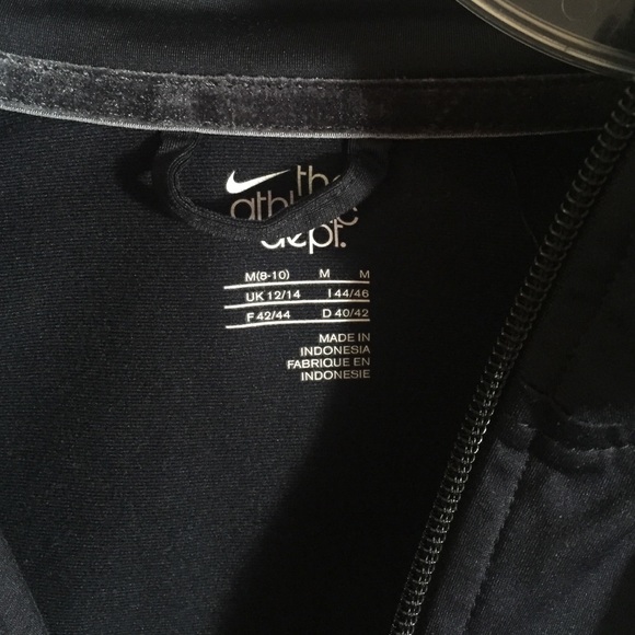 Nike jacket - Picture 2 of 3