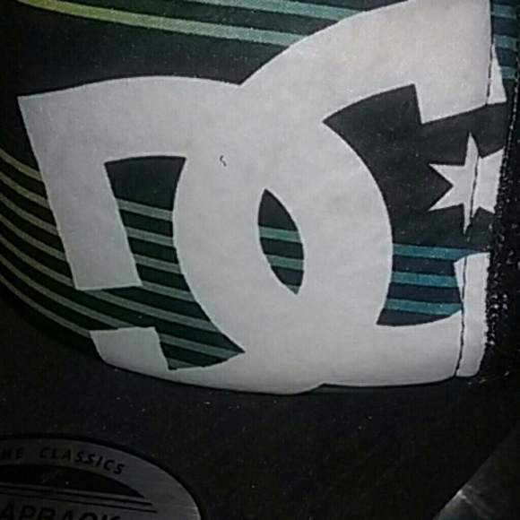 DC Snapback - Picture 3 of 4