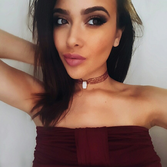 Choker - Picture 2 of 2