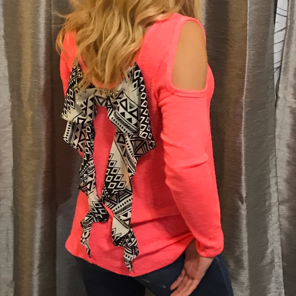 Daytrip coral sweater