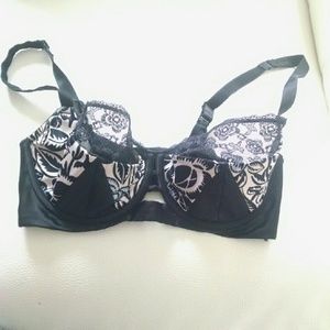 Cacique 36DD bra