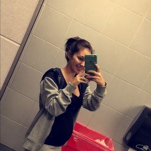 Meet your Posher, Cierra