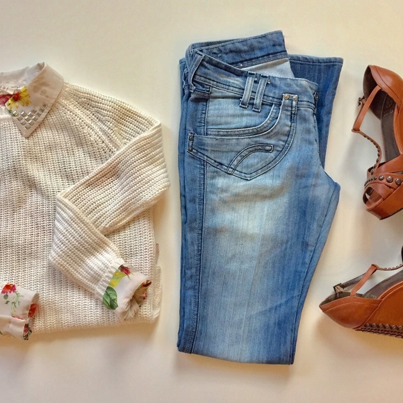 H&M Chiq Jeans ● Size 27 - Picture 1 of 2