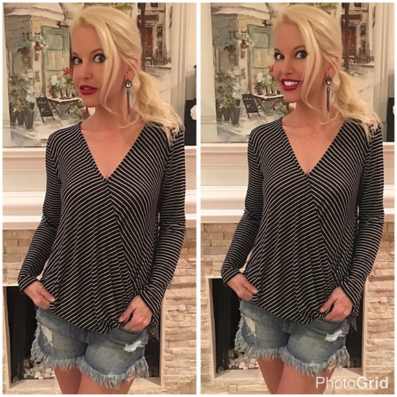 Drape front hi lo top! Gorgeous - LAST ONE - Picture 2 of 3