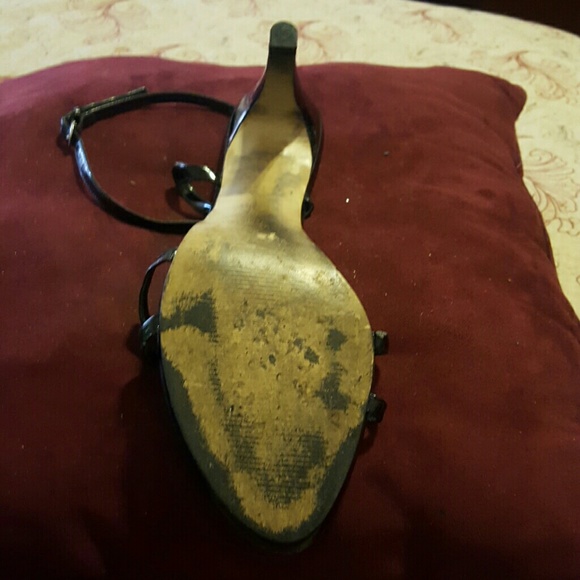 shoes - Picture 4 of 4