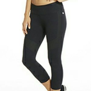 Fabletics Marina Capri Black Workout Pants NWT