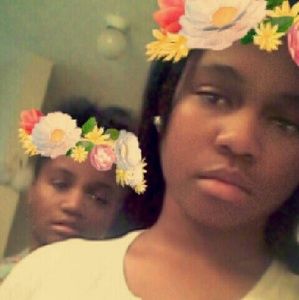 Meet your Posher, Deandra