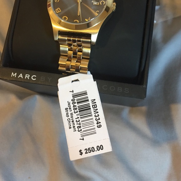 Marc by Marc Jacobs Gold Watch - Picture 2 of 3