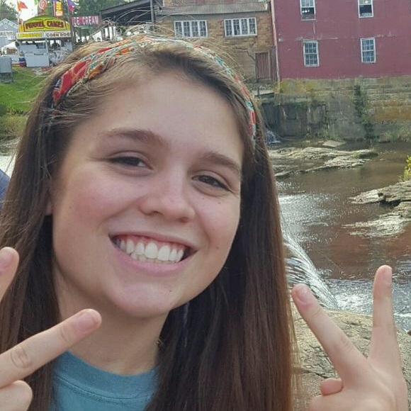 Meet your Posher, Mallory