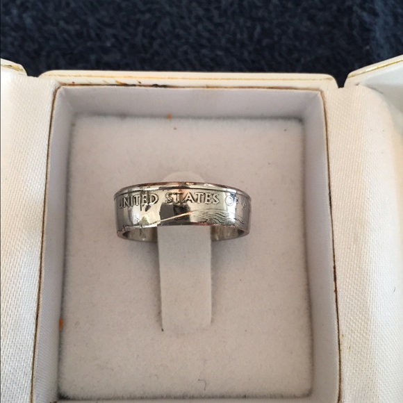 Jewelry - 2012 Rhode Island State Coin ring