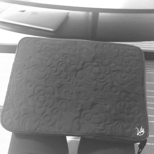 Very Bradley zip black computer case