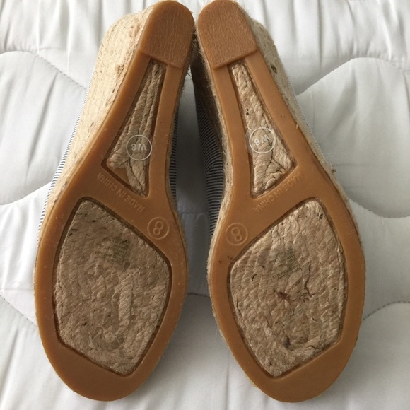 Blue & white striped espadrilles wedge. - Picture 2 of 3