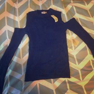 Forever 21 shoulder cutout