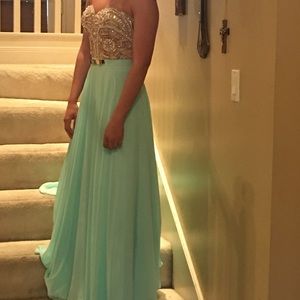 Tiffany blue prom dress.