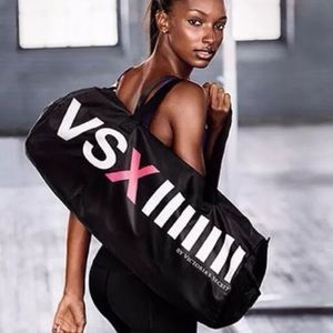 ❗️SOLD❗️Victoria's Secret VSX Duffle Bag