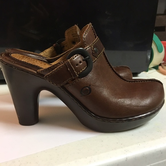 Beautiful BORN Brand Leather Clogs