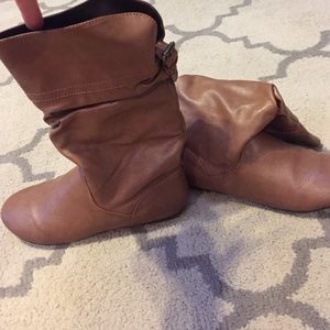 Report brown boots