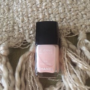 BRAND NEW w/out tags-CHANEL POLISH, 109 PINK MINK
