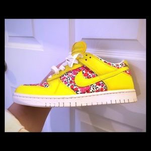 Brand New Limited Edition Liberty Fabric Nike Sz 7