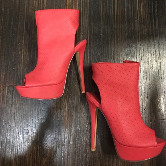 Red boot heels