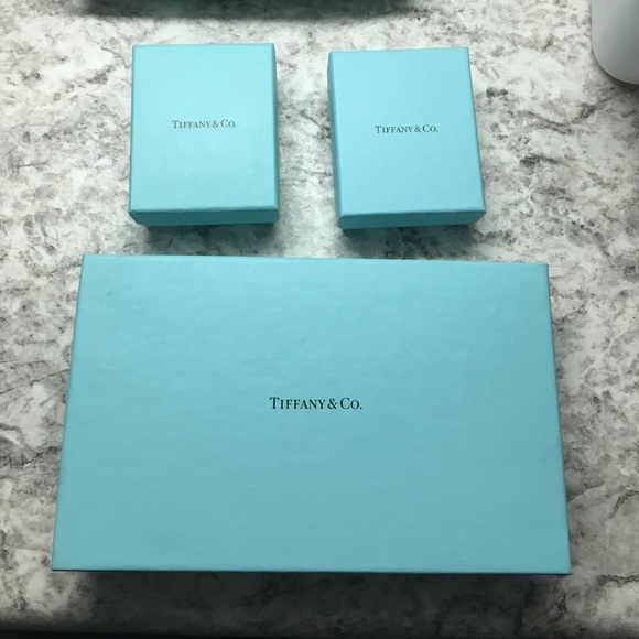 Tiffany & Co Boxes and dust bags.... - Picture 4 of 4
