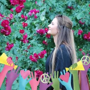 Meet your Posher, Brittney