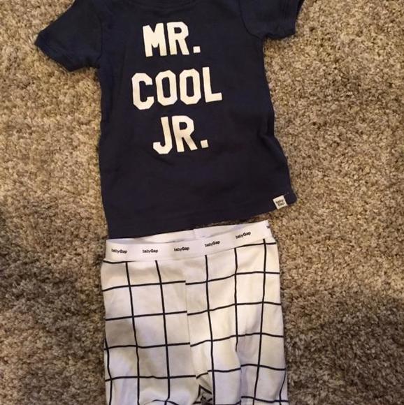 Baby gap pj outfit