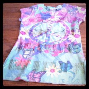 This shirt is in great condition.