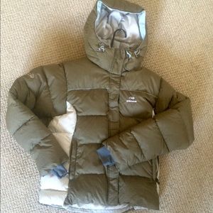Brown puffy jacket with removable hood