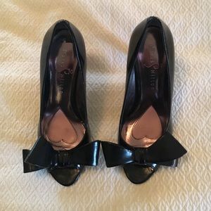 :: Paris Hilton big bow heels ::