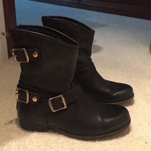 Black boots SZ 6 flat moto boots