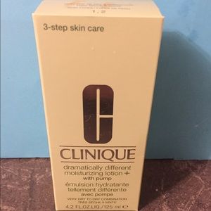 CLINIQUE- moisturizing lotion
