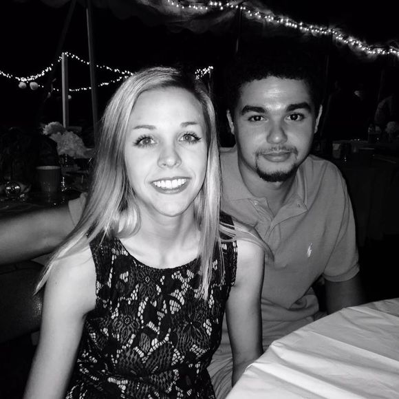 Meet your Posher, Chloe